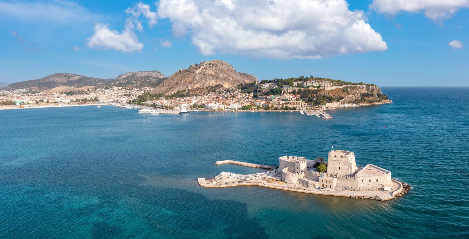 Römische Hafenstadt Mit Bosini Nafplio - Die wunderschöne Hafenstadt Nafplio am Argolischen Golf
