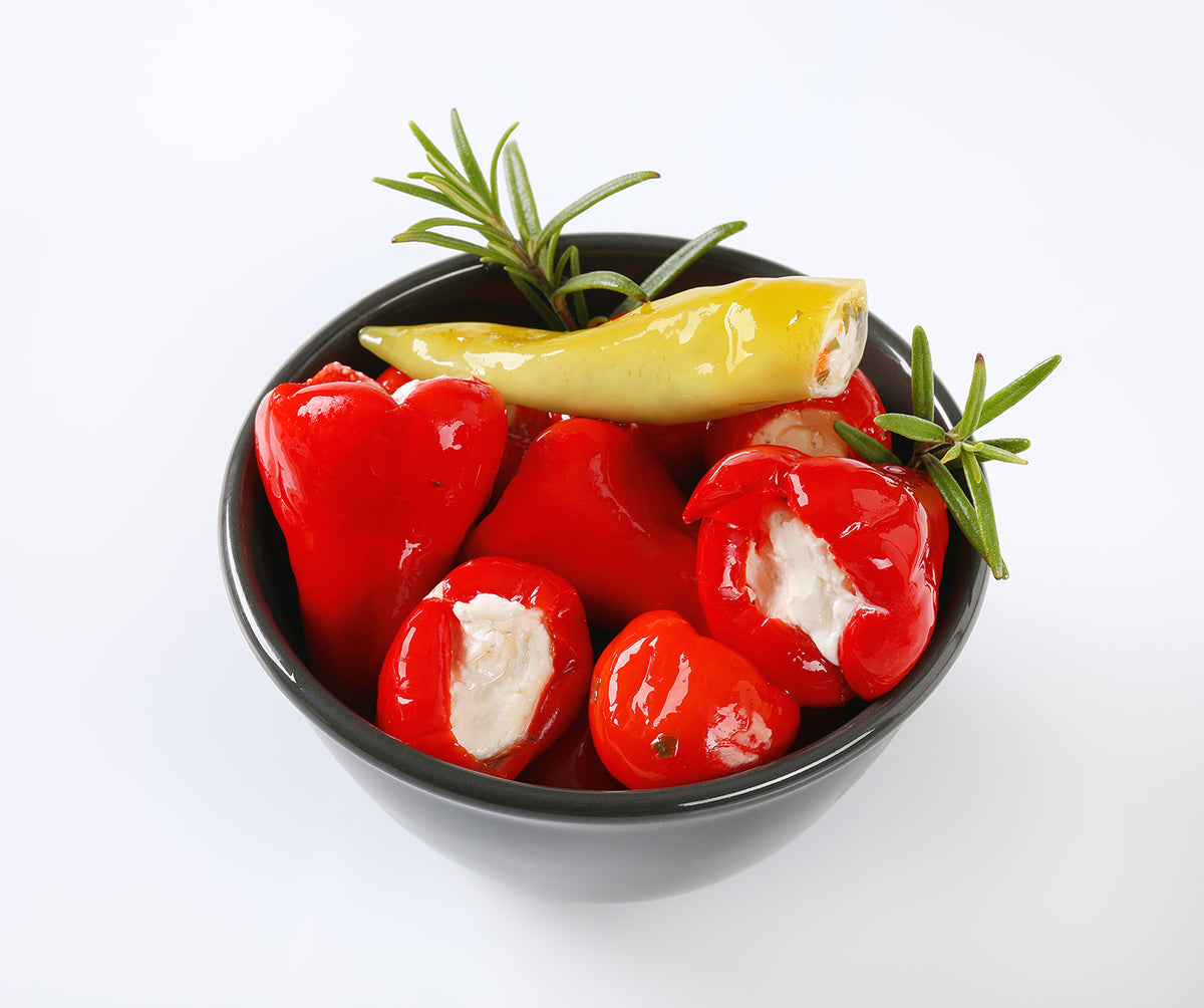 Rote Kabanaki Paprika gefüllt mit Fetakäse in nativem Olivenöl extra - HERMES