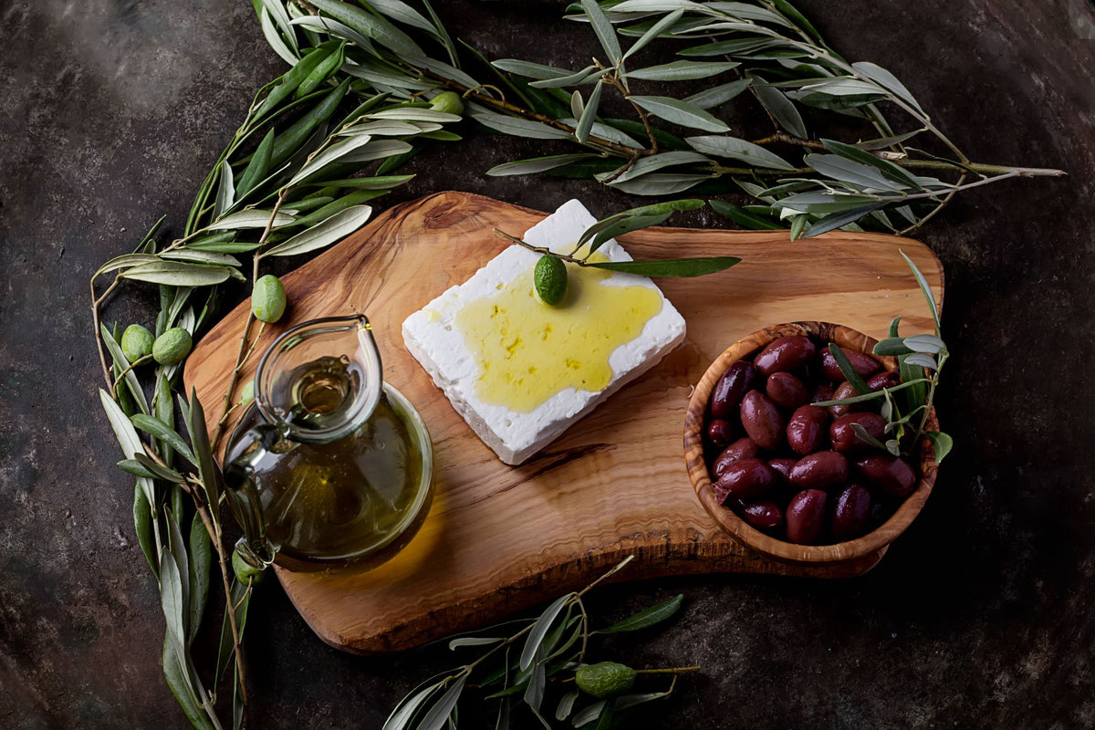 Grüne Oliven gefüllt mit Feta in nativem Olivenöl extra - HERMES